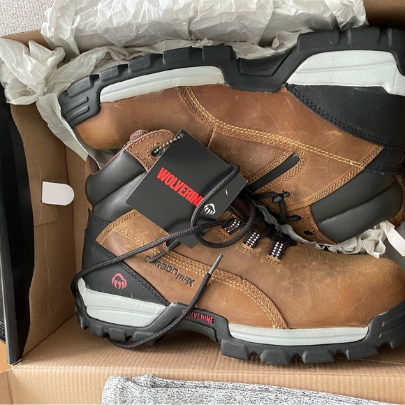 Wolverine Tarmac - Picture 1 of 3